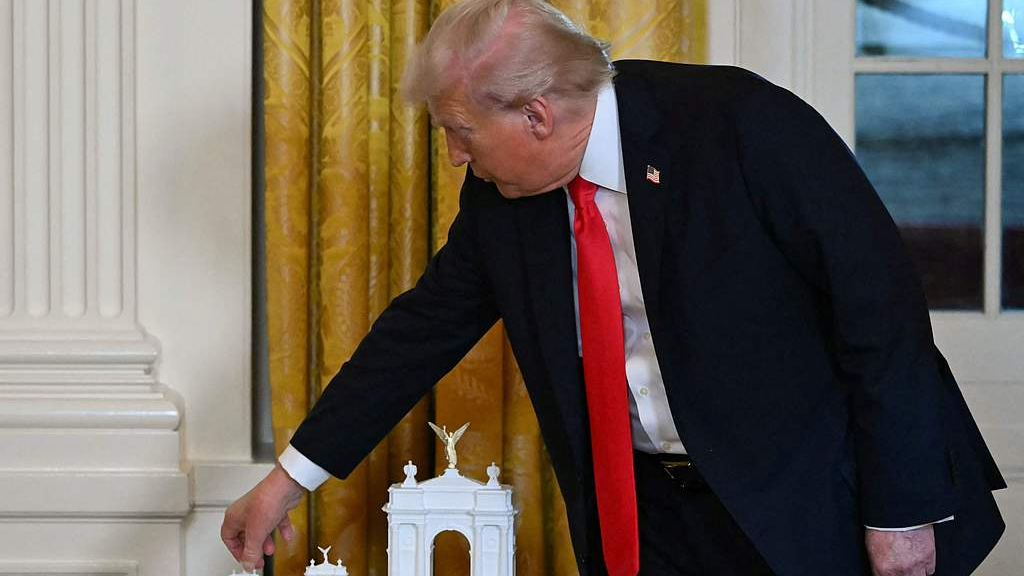 特朗普拟在首都建“凯旋门” 方案已提交待审批 特朗普拟在首都建“凯旋门” 方案已提交待审批