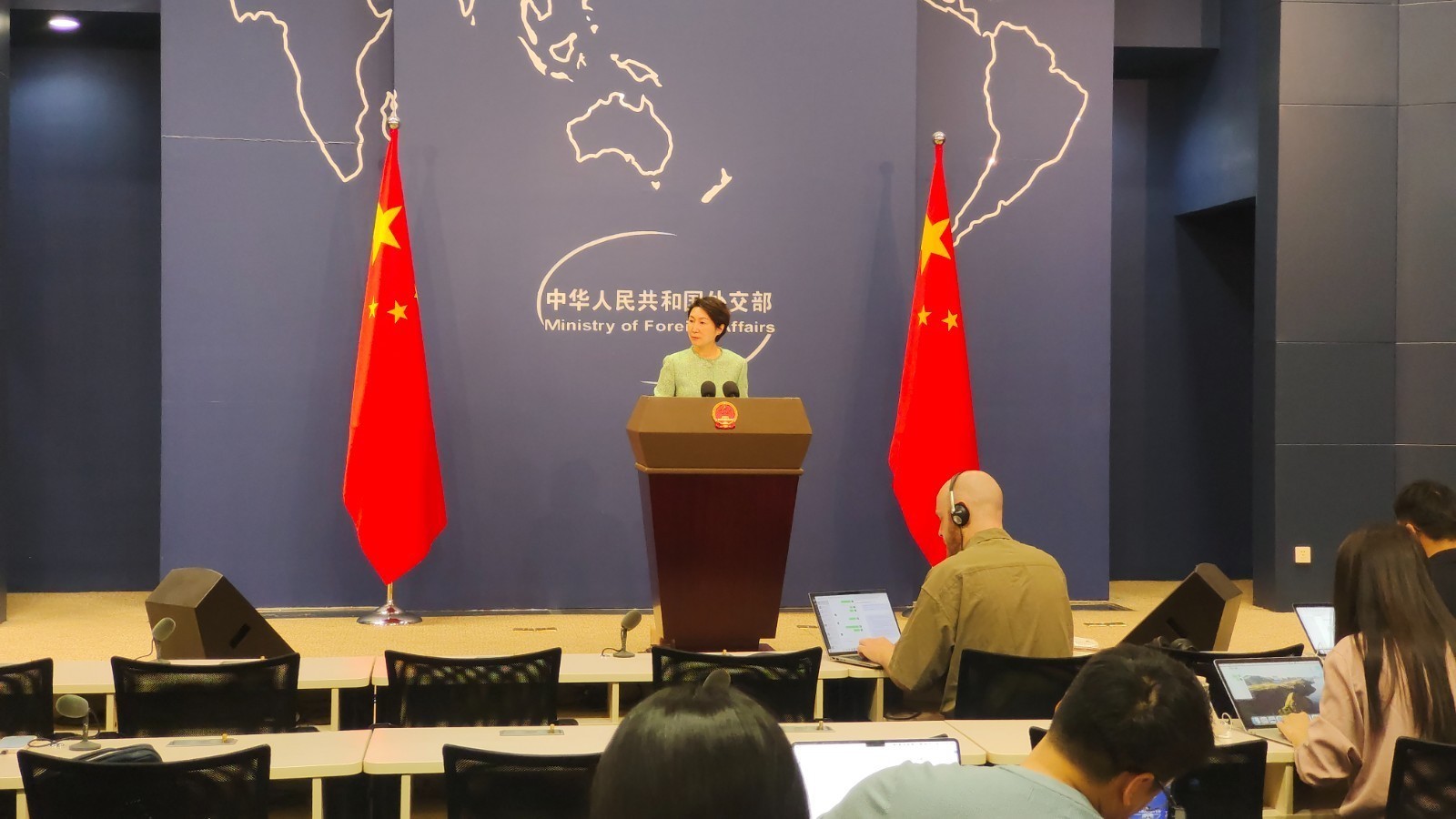 外交部称已注意到朝鲜发射数枚导弹