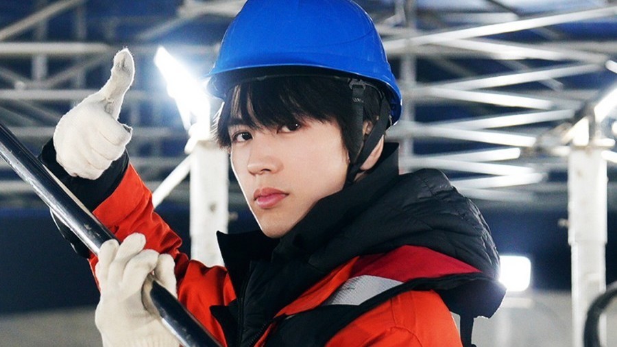 张凌赫首部公益纪录片官宣 纯素颜出镜解锁“电力实习生”新身份