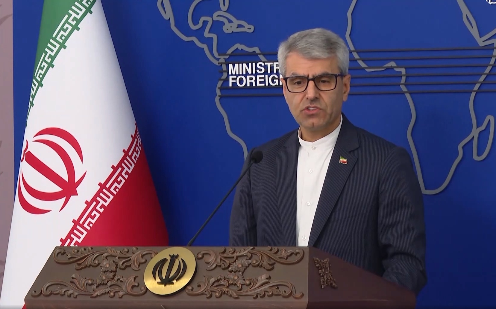 伊朗外交部:部分船只经协调后通过霍尔木兹海峡 伊朗外交部:部分船只经协调后通过霍尔木兹海峡