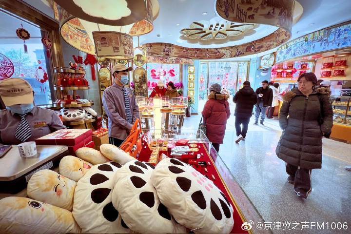 9天超长假期京津冀消费市场马力足 9天超长假期京津冀消费市场马力足