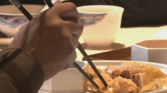 过年肠胃连轴转“闹脾气” 几个小妙招教你对症调理 过年肠胃连轴转“闹脾气” 几个小妙招教你对症调理