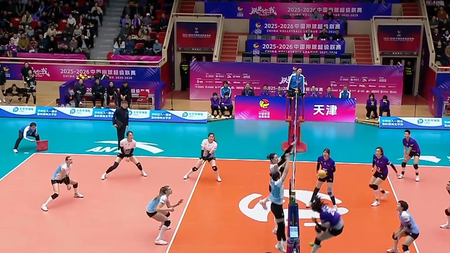 季后赛五局大战掀翻天津队 北京女排收获马年“开门红” 季后赛五局大战掀翻天津队 北京女排收获马年“开门红”