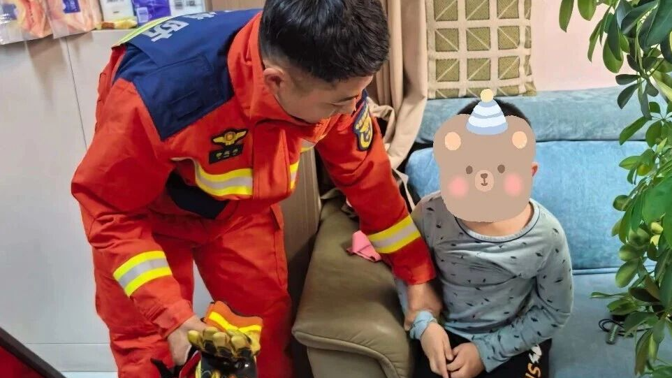 男童被卡跑步机 顺义消防提醒：家用健身器材运行时需看好孩子