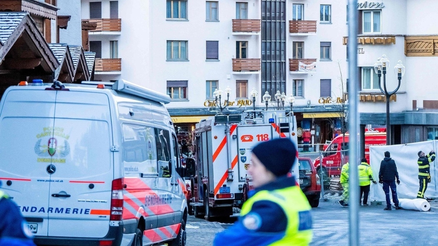 瑞士检方:酒吧火灾可能由烟花棒引起 瑞士检方:酒吧火灾可能由烟花棒引起