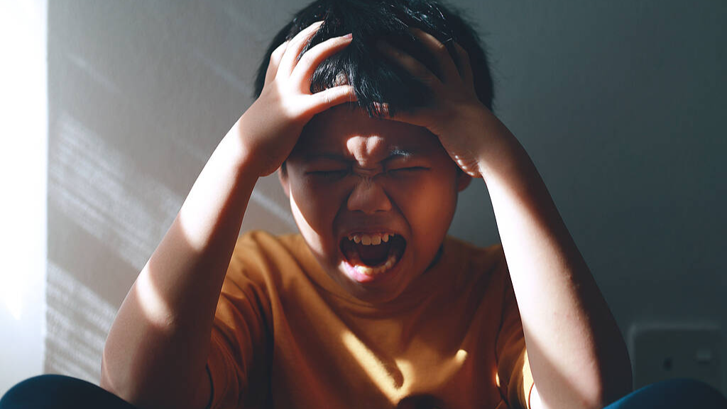 孩子情绪失控怎么办? 心理专家教你如何正确沟通 孩子情绪失控怎么办? 心理专家教你如何正确沟通