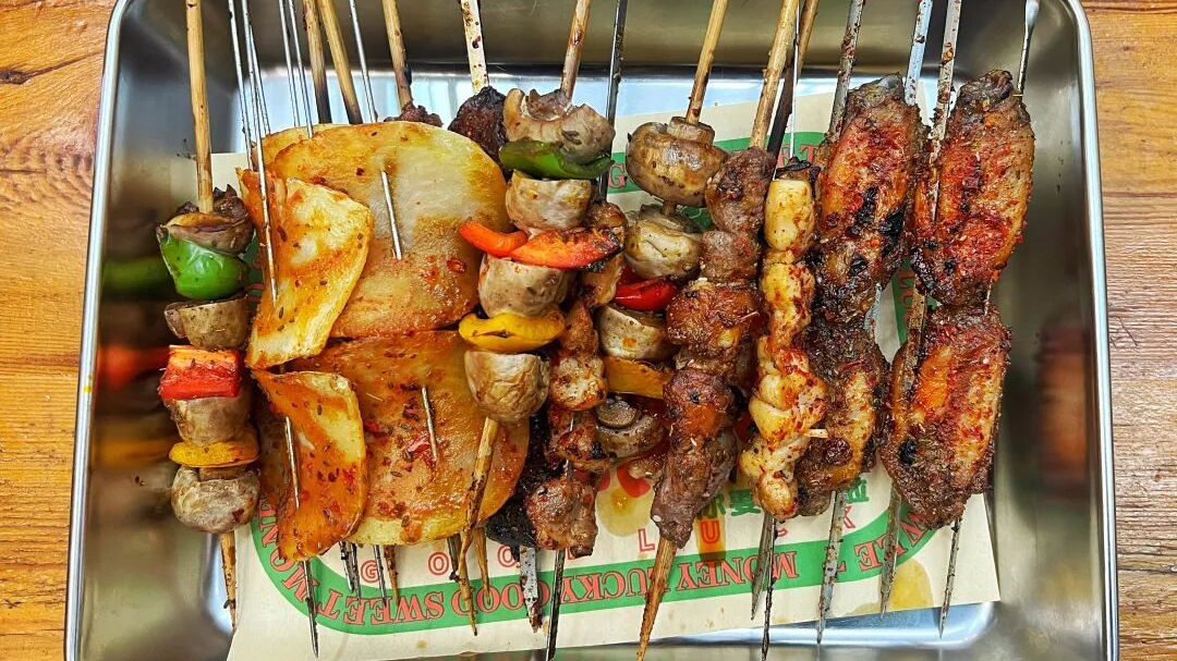 炒豆胡同里的“烧烤地标”，味道让人惦念了20年