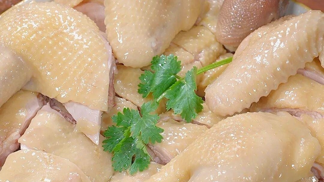简单两招，鸡肉嫩滑还入味
