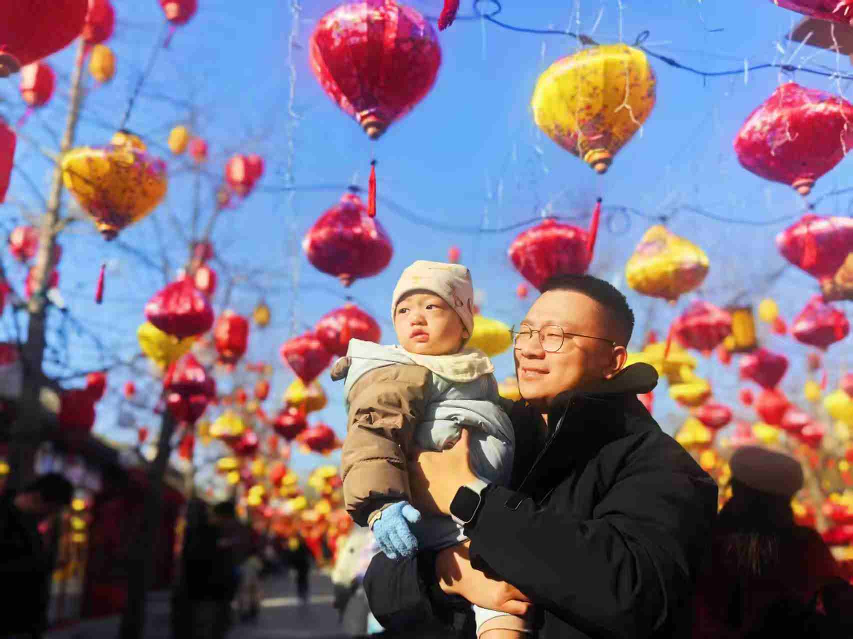 京城拍客今日精选｜大吉巷里逛大集 明城墙畔赏梅香