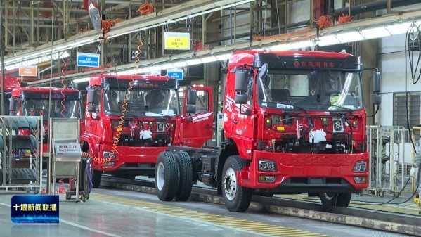 汽车产业转型升级全面提速 中国商用车之都战略地位更加稳固 汽车产业转型升级全面提速 中国商用车之都战略地位更加稳固