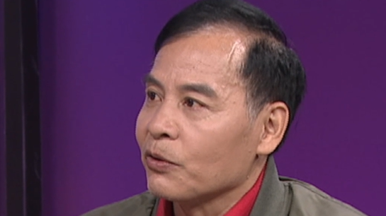 62岁北京大叔身穿中航工装相亲