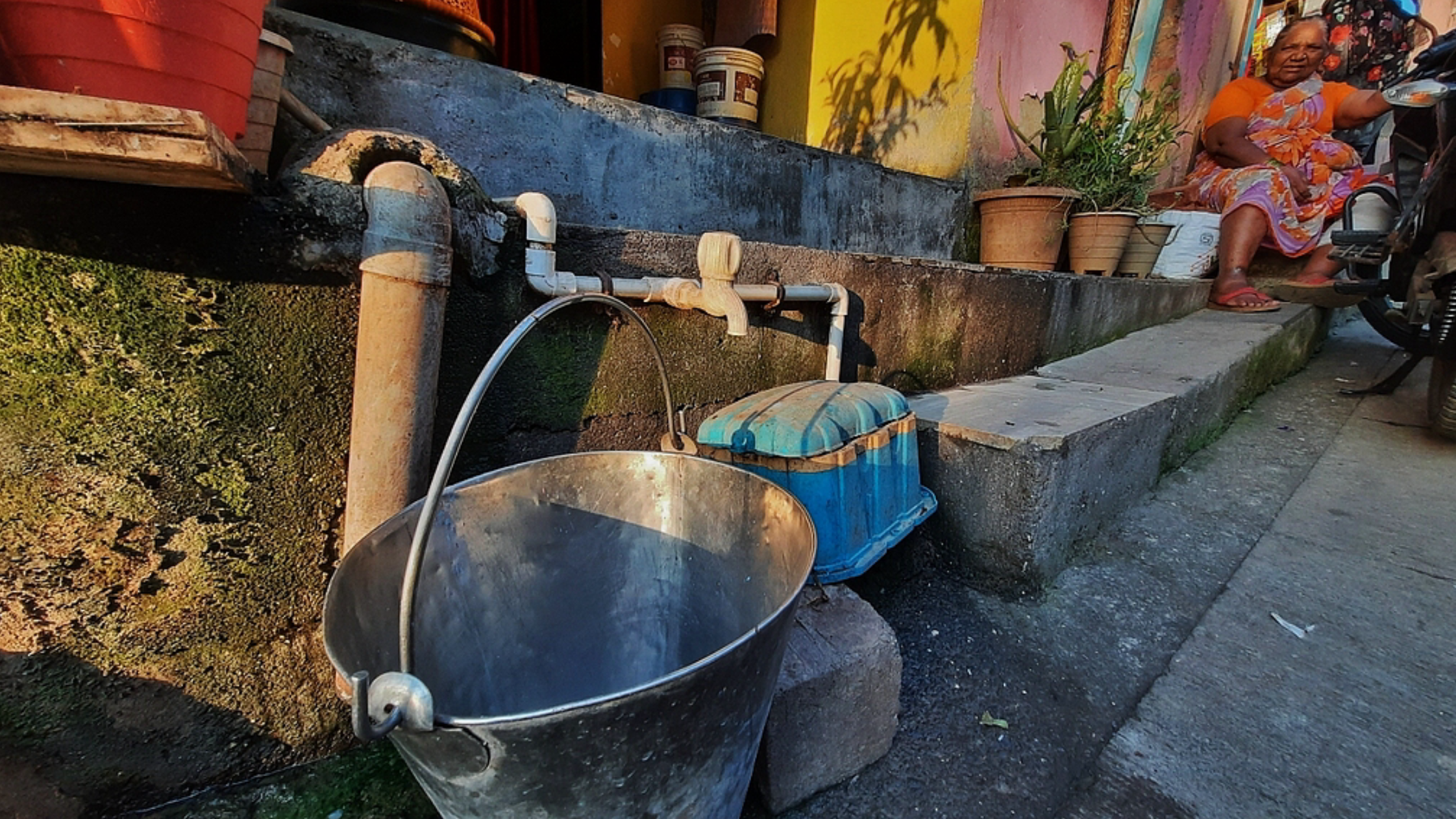印度多地面临供水危机 印度多地面临供水危机