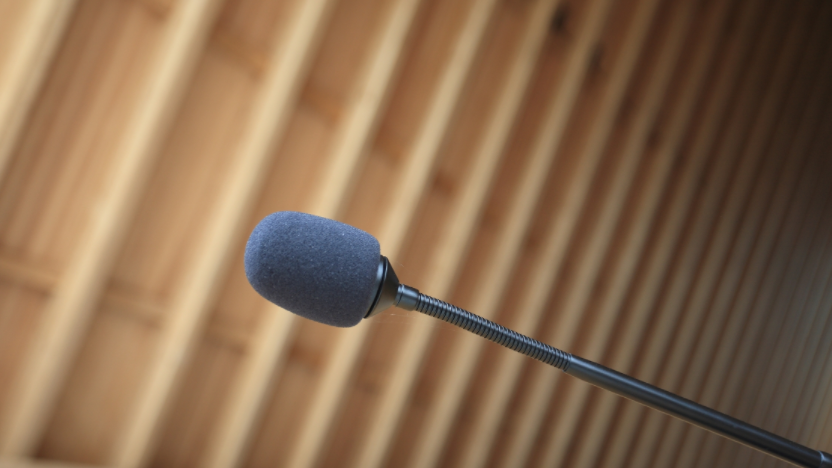 马斯克抨击欧盟对社交媒体平台X巨额罚款