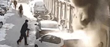 未充电、未使用,突发自燃!北京一小区内电动自行车起火 未充电、未使用,突发自燃!北京一小区内电动自行车起火