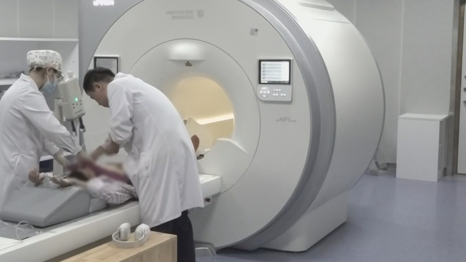 全球首个AI心脏磁共振检查在友谊医院启用 全球首个AI心脏磁共振检查在友谊医院启用