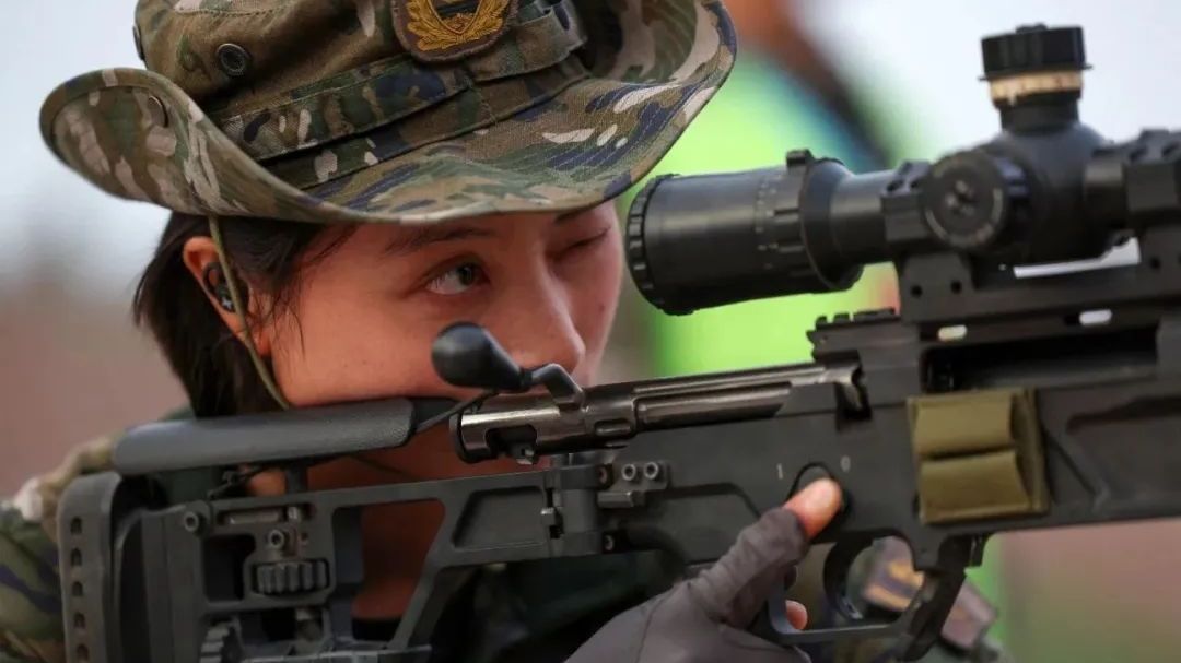 全军顶尖的女狙击手:“一天吃七碗饭”的特战女兵到底有多优秀 全军顶尖的女狙击手:“一天吃七碗饭”的特战女兵到底有多优秀