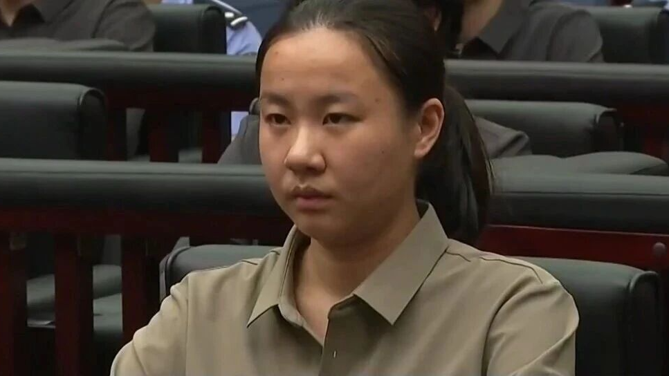 明珍珍忏悔视频曝光！