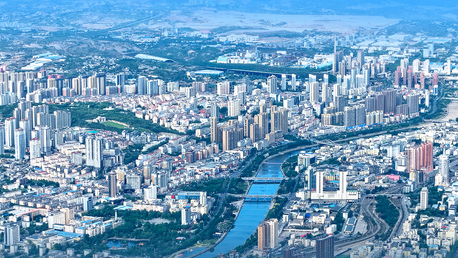 传统产业向“新”而行 传统产业向“新”而行