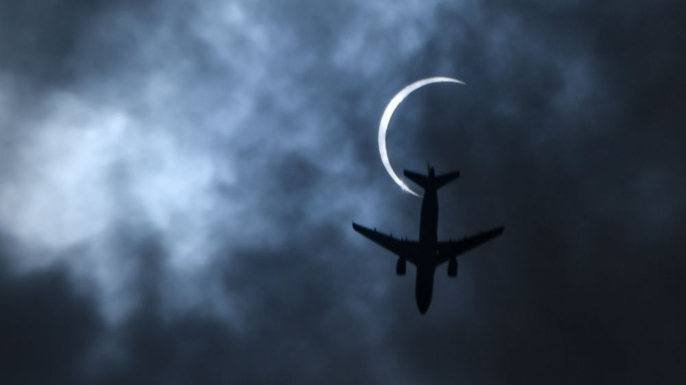 日环食大年初一登场 拉开今年日月食天象序幕 日环食大年初一登场 拉开今年日月食天象序幕