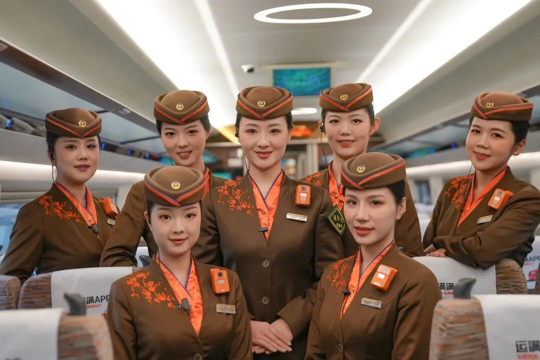 九省通衢再添新线！乘务组、新站房亮相！