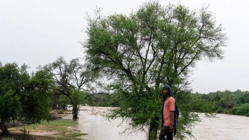 津巴布韦持续暴雨致118人死亡