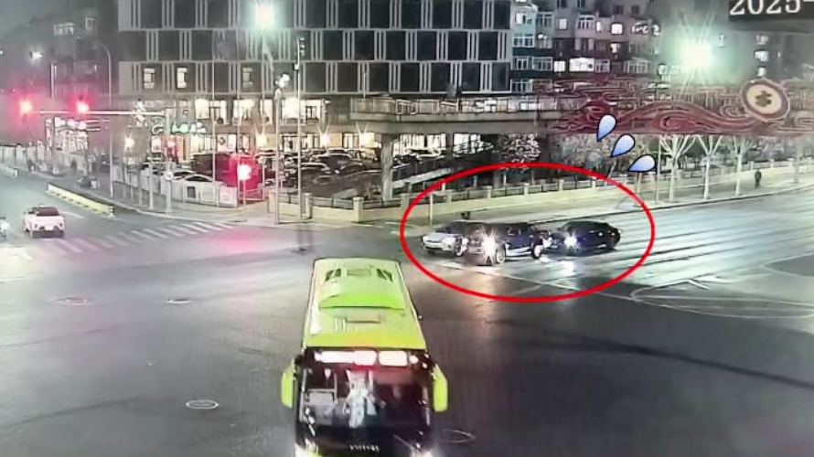 北京街头现溜车追尾罗生门，民警：请看VCR！