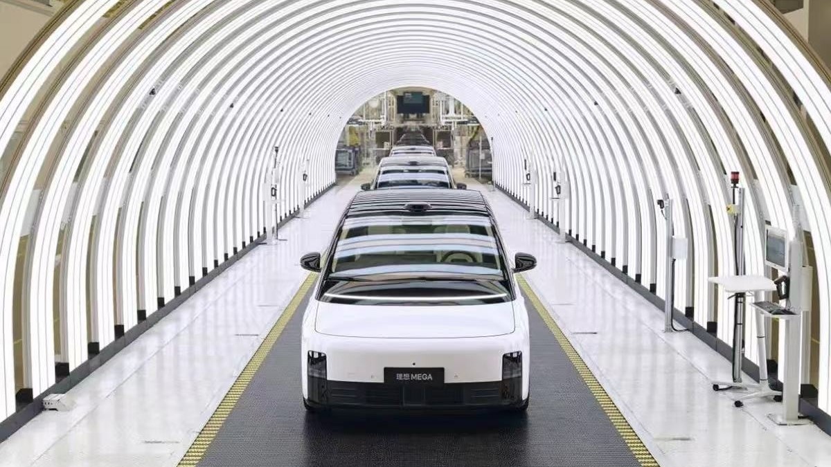 理想MEGA Home家庭特别版今起交付! 理想MEGA Home家庭特别版今起交付!