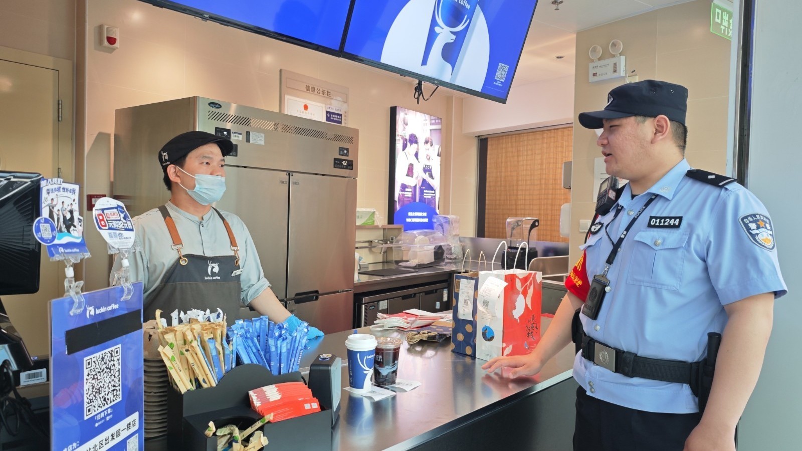 “看小说挣钱”是陷阱北京铁警提示面对诱惑要远离 “看小说挣钱”是陷阱北京铁警提示面对诱惑要远离