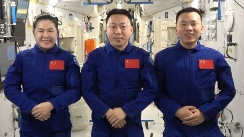 第十个中国航天日，神舟十九号航天员乘组从太空发来祝福