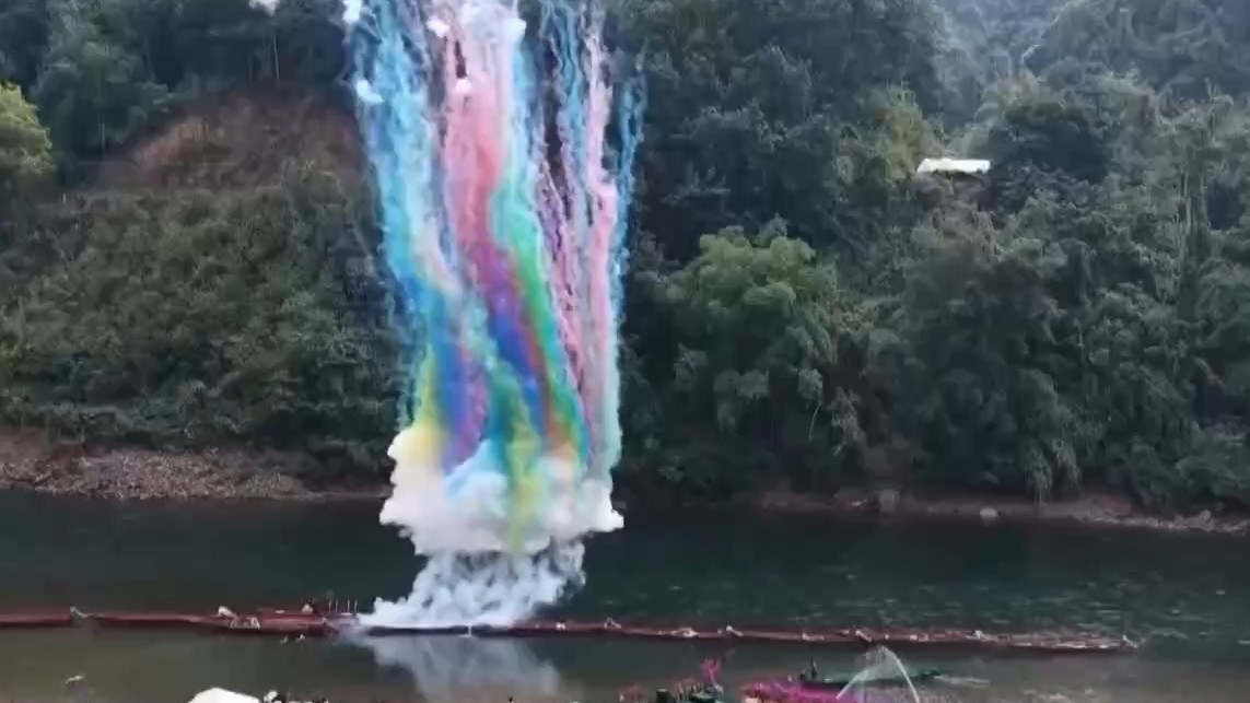 “五一”假期临近,多地推出沉浸体验游吸引游客 “五一”假期临近,多地推出沉浸体验游吸引游客