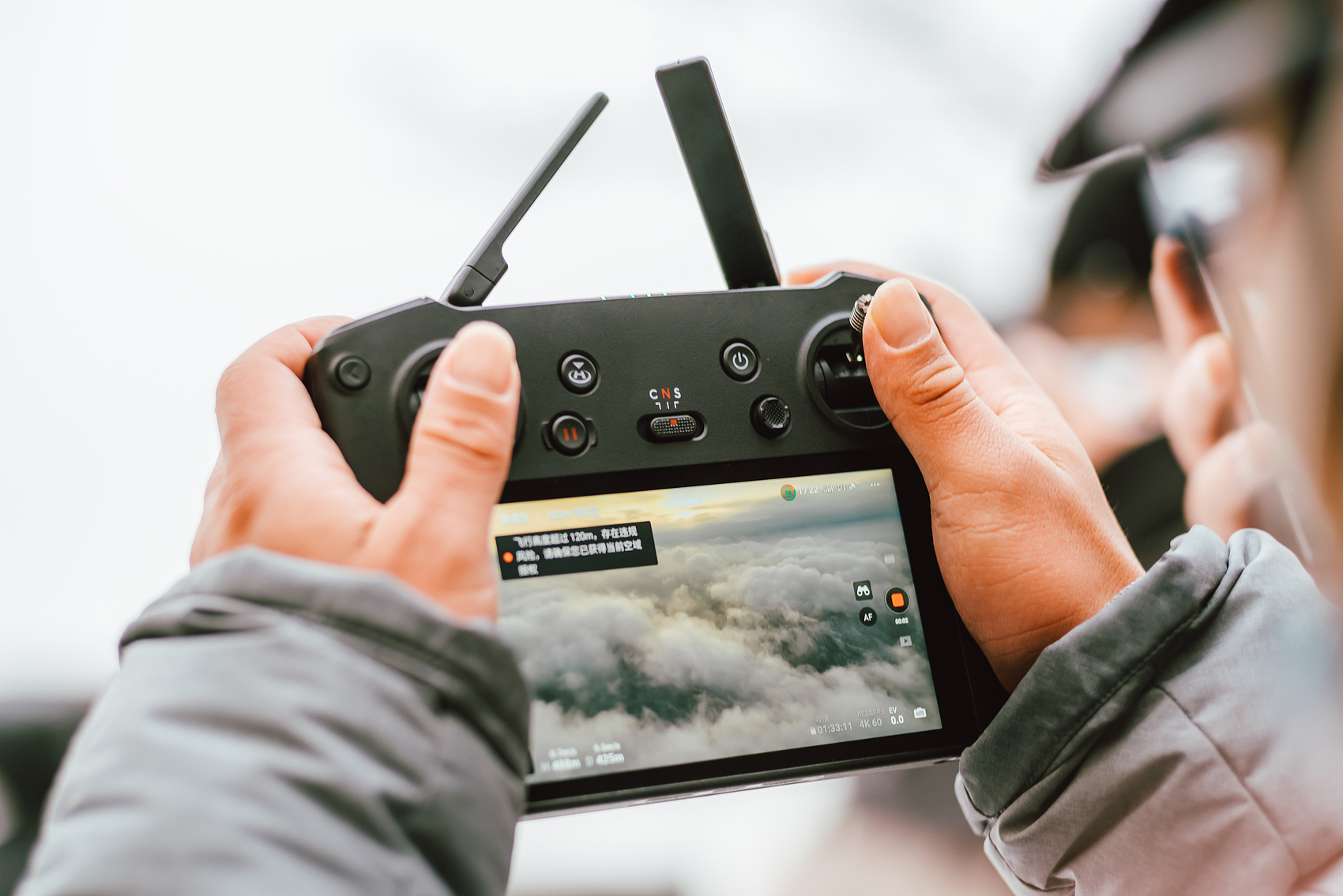 8000米!谁在“放飞自我”? 8000米!谁在“放飞自我”?