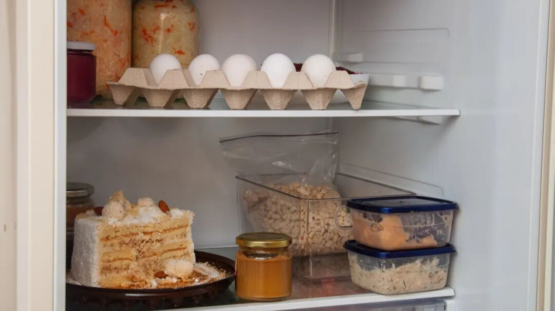 “3·15晚会,也查一下我家冰箱吧......” “3·15晚会,也查一下我家冰箱吧......”