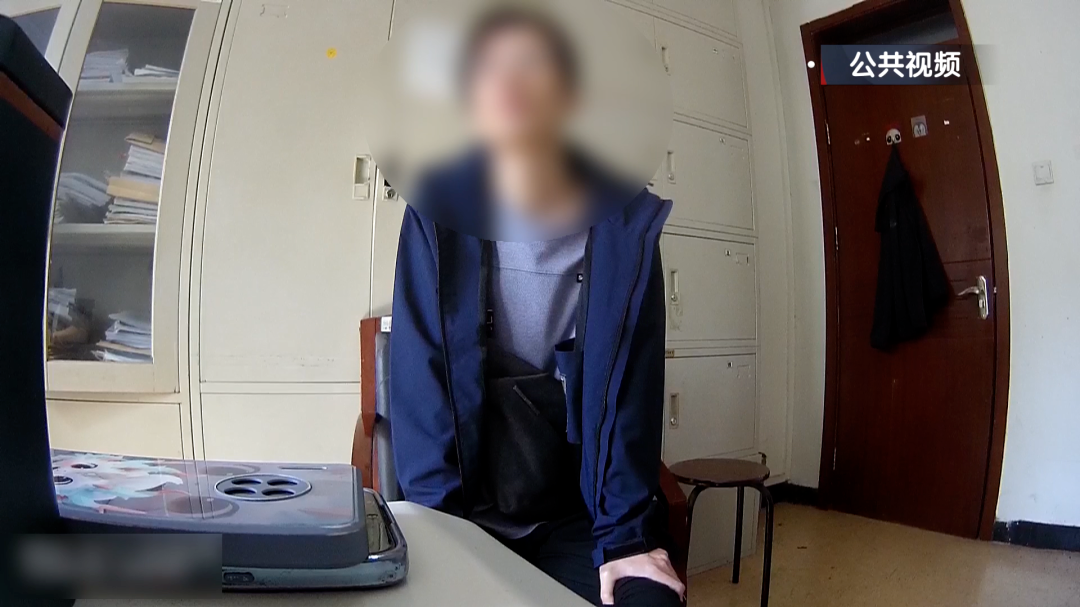 00后青年伪装成玄学大师行骗,被北京检方提起公诉 00后青年伪装成玄学大师行骗,被北京检方提起公诉