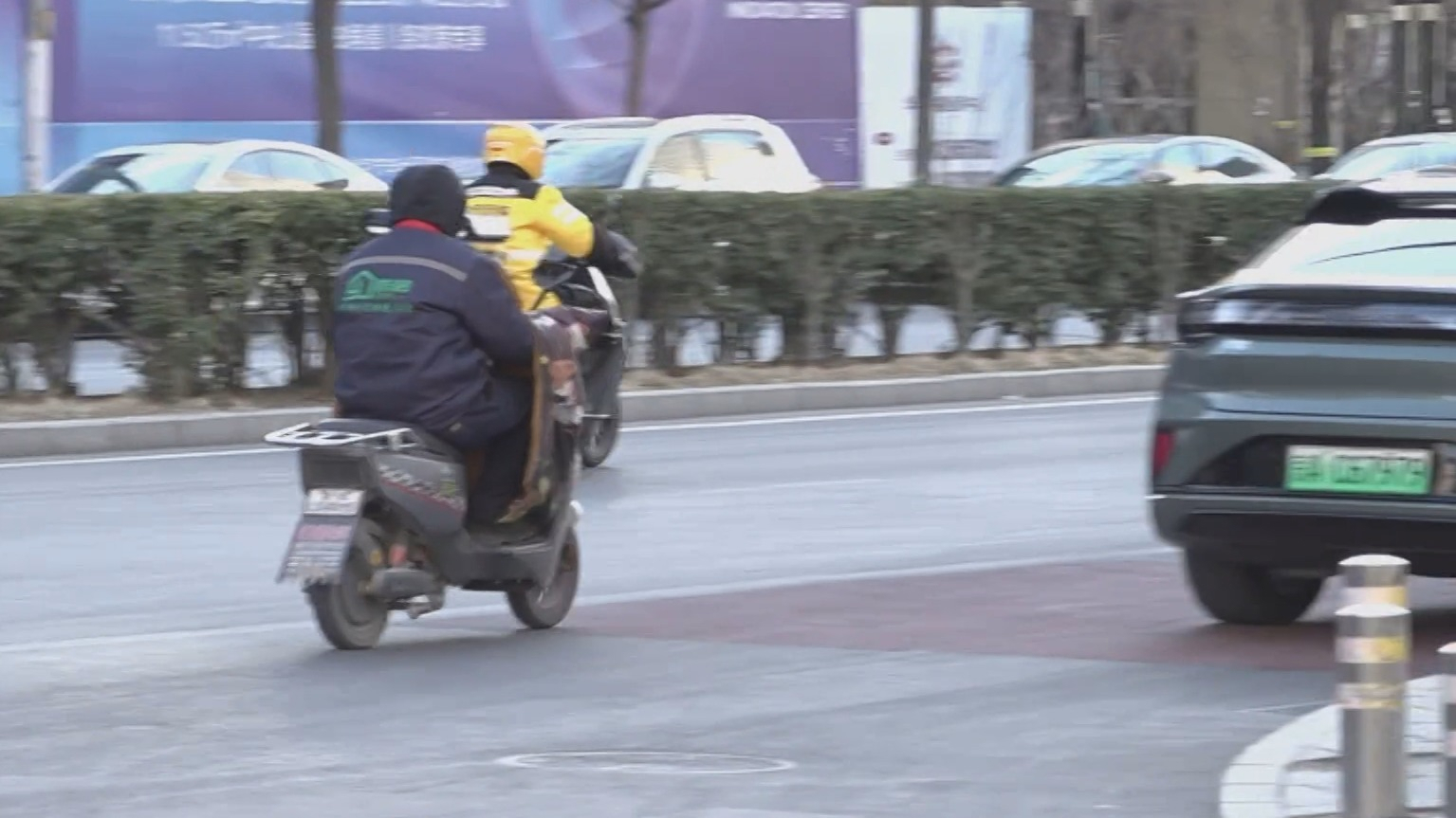 多平台宣布：为外卖骑手缴纳社保