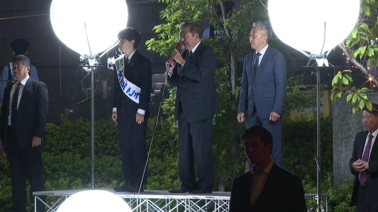 日本国会众议院举行选举投票