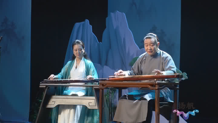 “弦歌芳华”2025古琴新春音乐会在扬州戏曲园举行 “弦歌芳华”2025古琴新春音乐会在扬州戏曲园举行