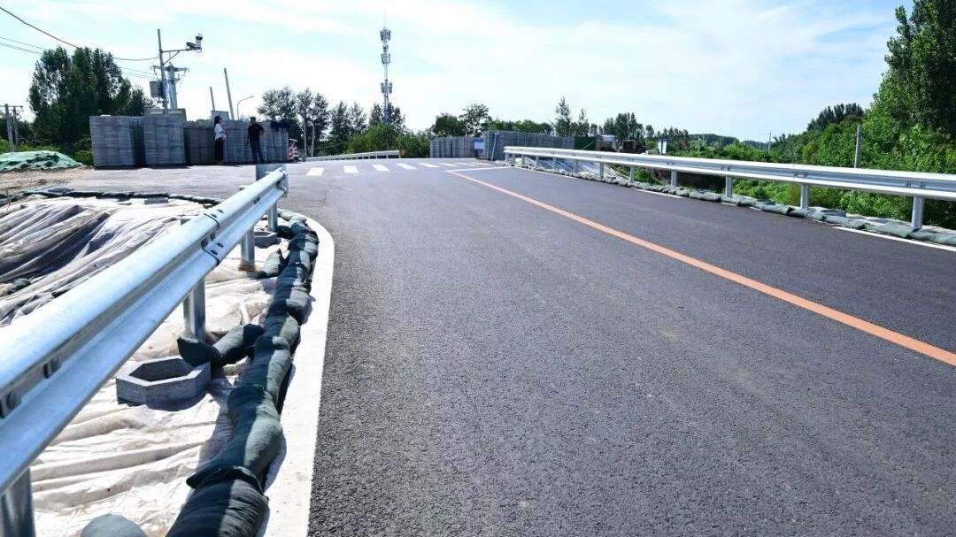 通州潮白河大堤路与西尹路十字交叉口，正式通车！