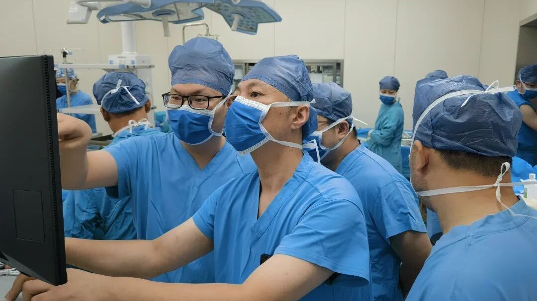 房山区：精准“智”疗！危重脑瘤患者重获新生