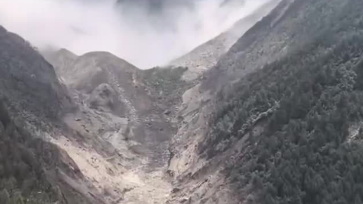 西藏吉隆县遭受泥石流灾害，西藏军区紧急出动应急救援力量