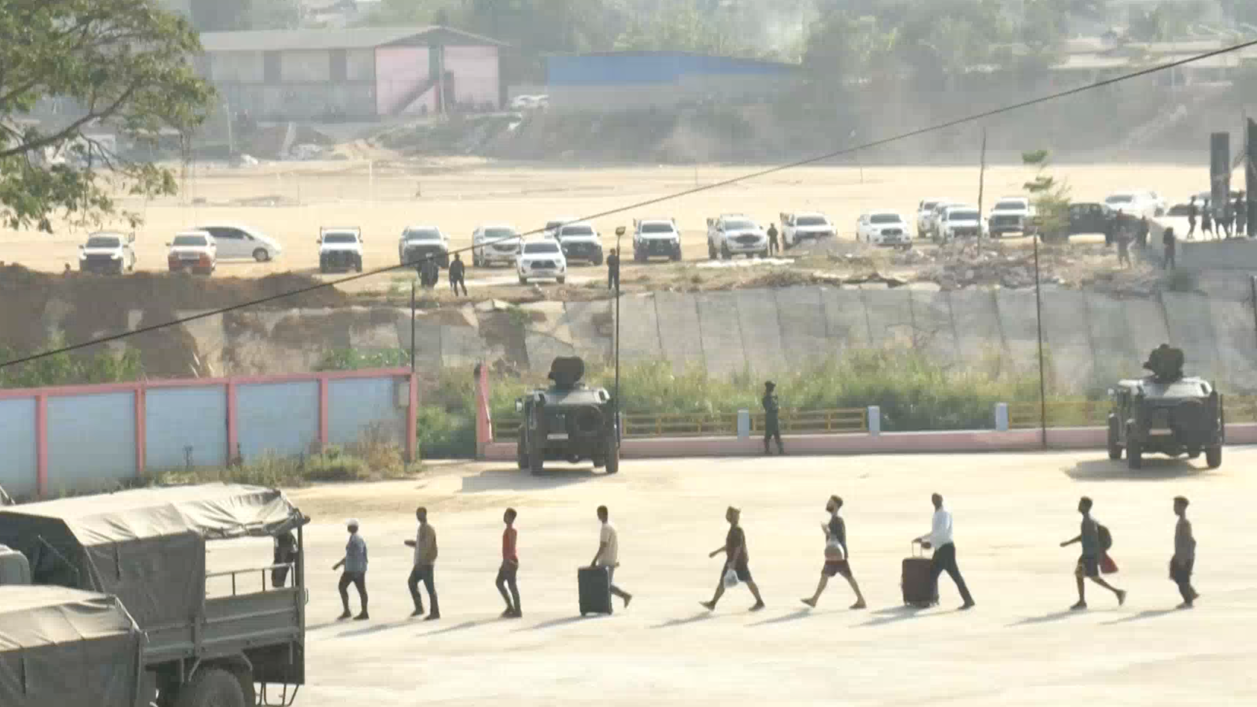 缅甸电诈中心260多人获救 已移交至泰国 缅甸电诈中心260多人获救 已移交至泰国