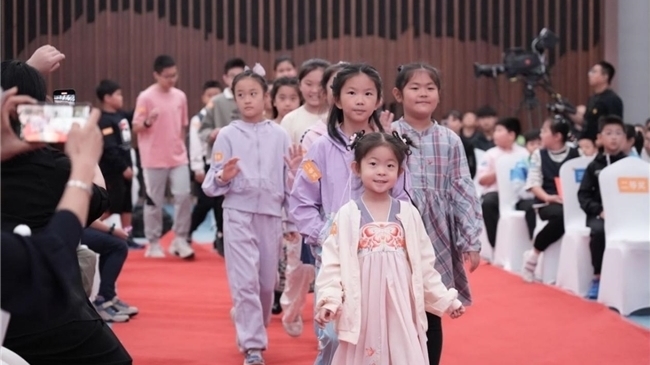 第28届全国中小学生绘画书法作品比赛（北京赛区）总结颁奖会举办