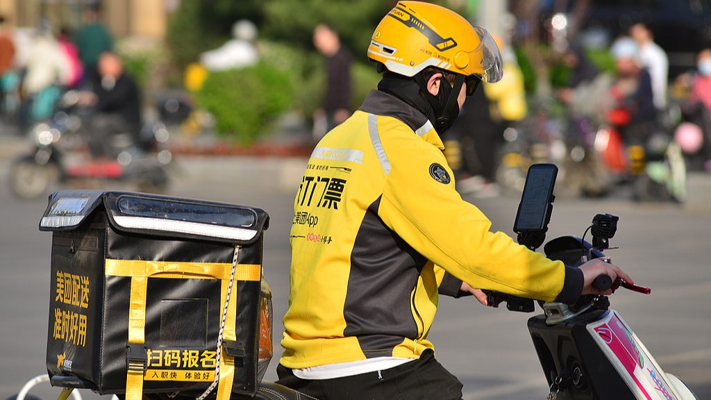 “北大毕业送外卖”？借名校光环博流量该消停了