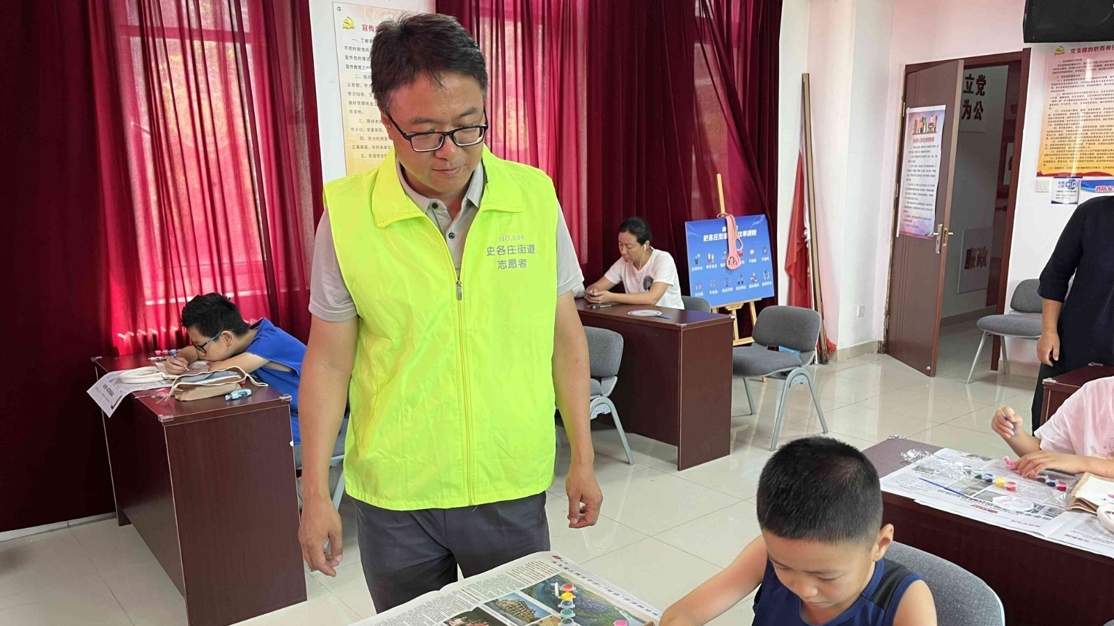 史各庄街道领秀慧谷北区社区开展“垃圾分类 从我做起”主题活动 史各庄街道领秀慧谷北区社区开展“垃圾分类 从我做起”主题活动