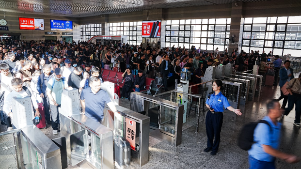 中国铁路北京局国庆、中秋假期预计发送旅客1738.0万人次 中国铁路北京局国庆、中秋假期预计发送旅客1738.0万人次
