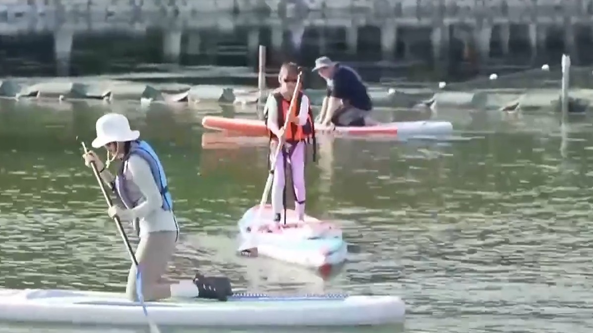 攀岩、冲浪、匹克球……小众运动成社交新宠 攀岩、冲浪、匹克球……小众运动成社交新宠