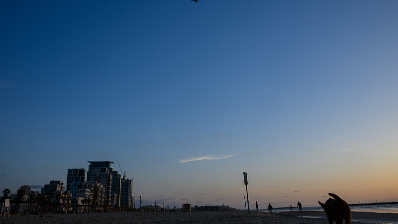 伊朗军方称不会关闭霍尔木兹海峡