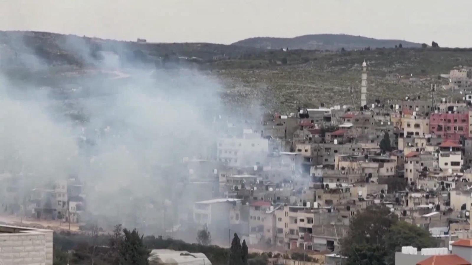 以军在加沙发动大规模空袭 已造成大量人员伤亡