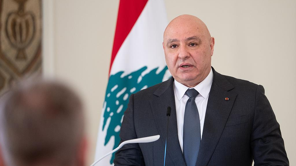 霍尔木兹海峡对峙升级:美方限时48小时开放 伊朗威胁全面关闭 霍尔木兹海峡对峙升级:美方限时48小时开放 伊朗威胁全面关闭