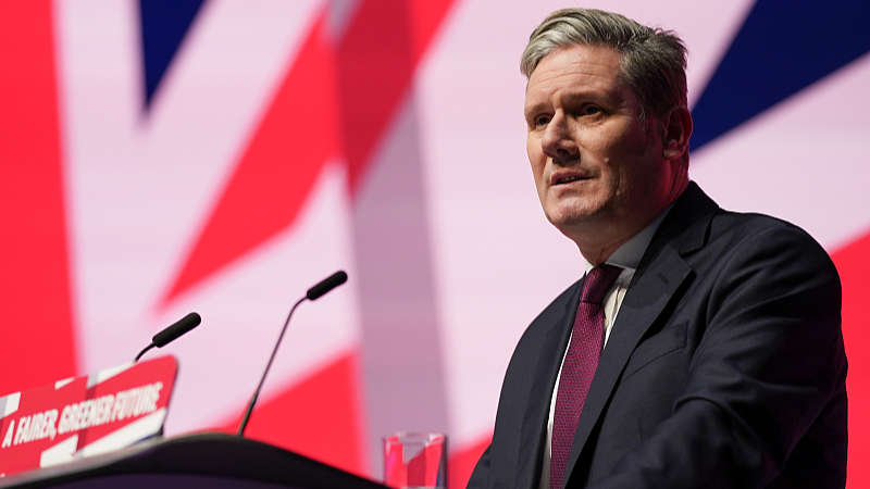 面临舆论压力,斯塔默表示将继续担任英国首相 面临舆论压力,斯塔默表示将继续担任英国首相