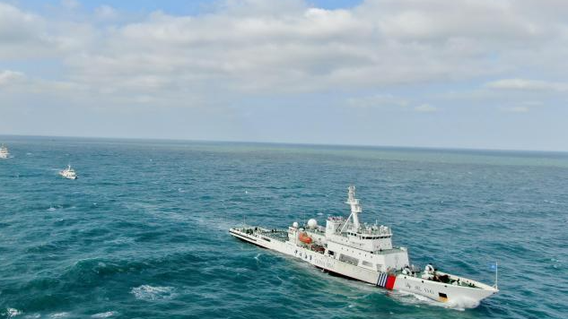 福建海事举行首次台湾浅滩海域搜救应急演练